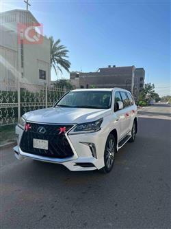 Lexus LX